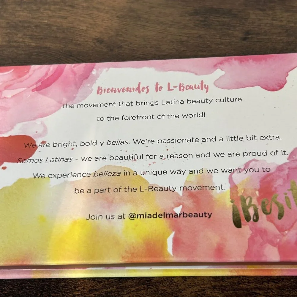 NEW Mia del Mar Novelera Eyeshadow Palette Dual Ended Brush  Vegan Festival